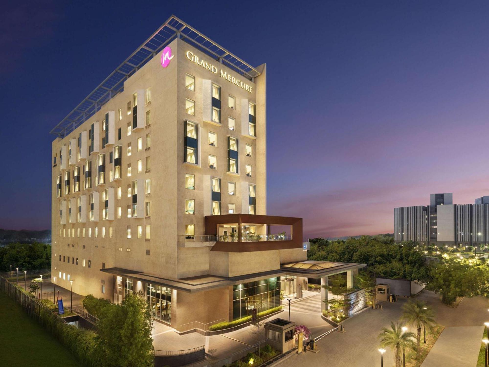 Grand Mercure Ahmedabad Gift City - An Accor Hotels Brand Gandhinagar Exterior foto